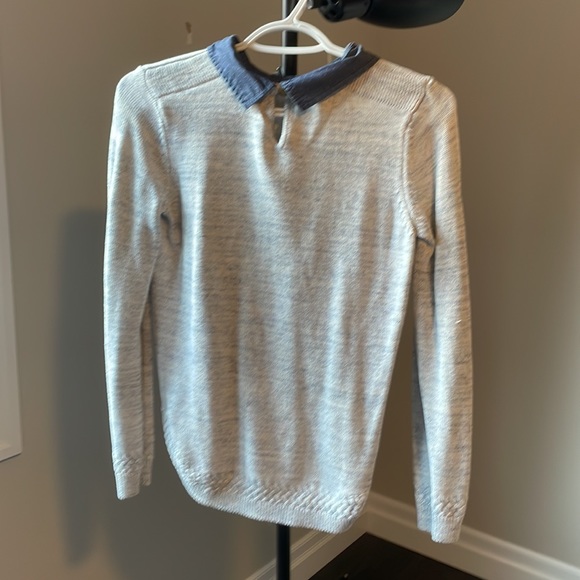 Tommy Hilfiger sweater. Size S - Picture 2 of 4